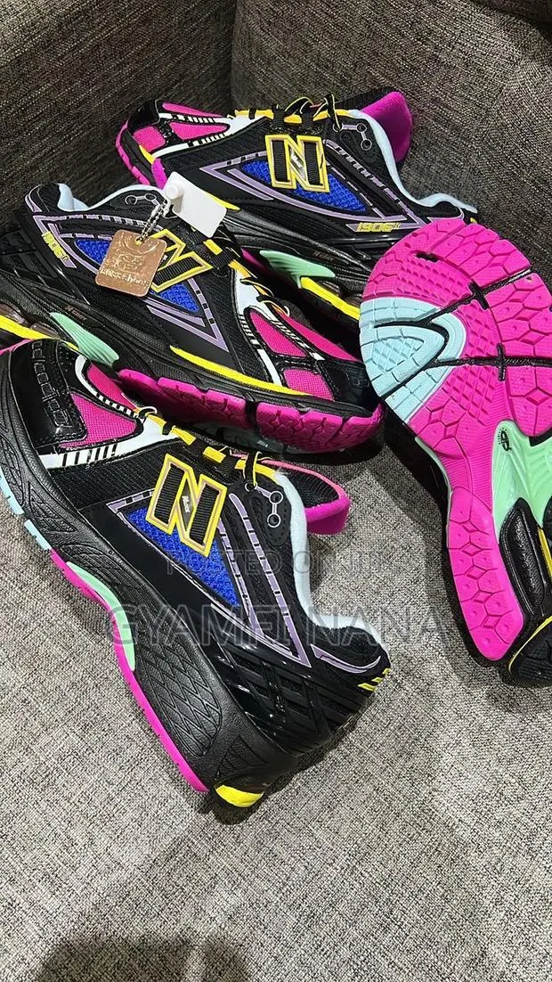 New Balance · Photo 1