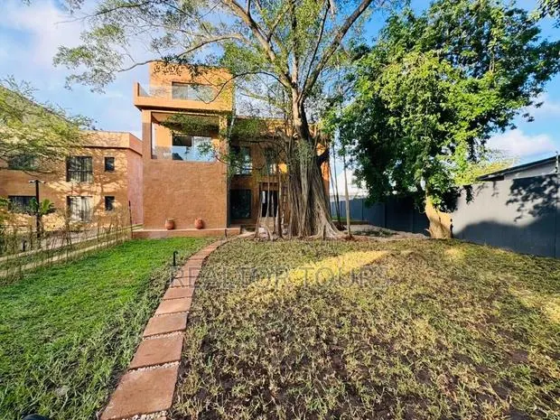 4bdrm House in Labone Junction for rent · Photo 1