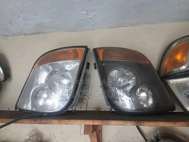 Hyundai Head Light · Photo 1