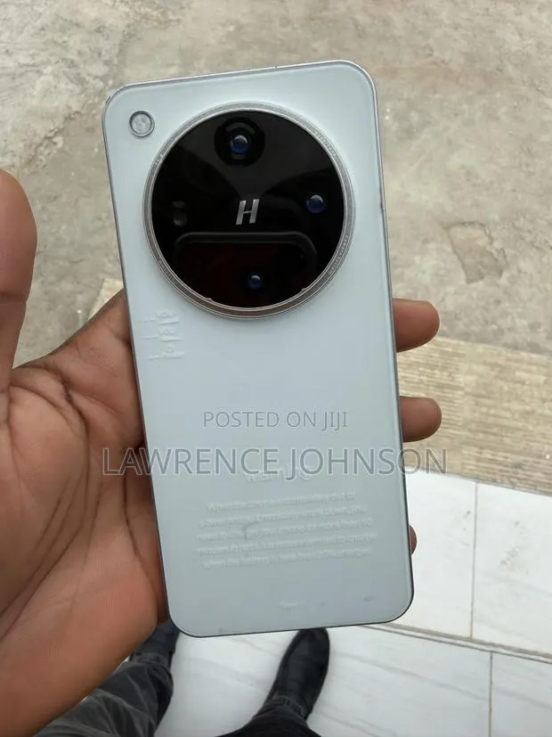 New Oppo Find X8 Pro 1 TB White · Photo 1