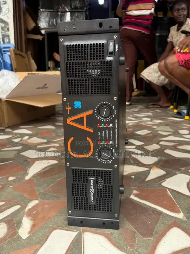 Crest Audio CA30+ Professional Power Amplifier · Photo 1