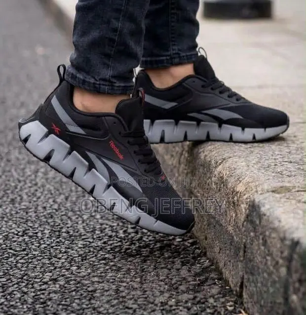 Original Reebok Dynamica 2.0 Black/ Gray · Photo 1