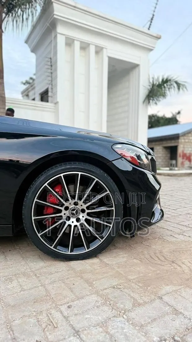 Mercedes-Benz C300 2021 Black · Photo 1