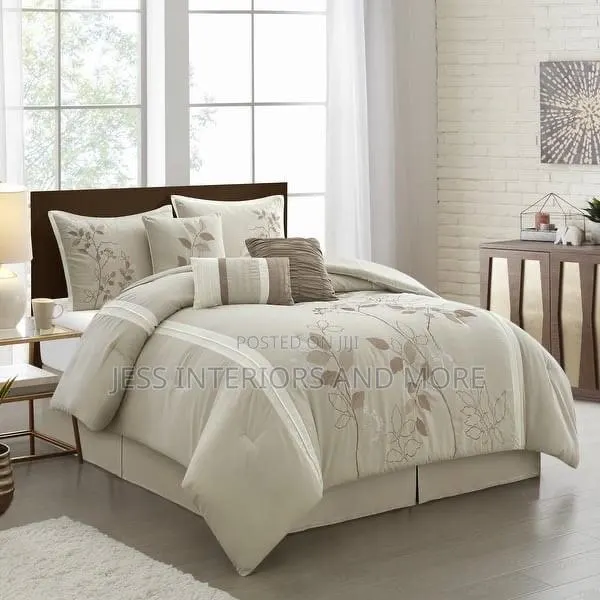 7-Piece Comforter Set(Botanical) · Photo 1