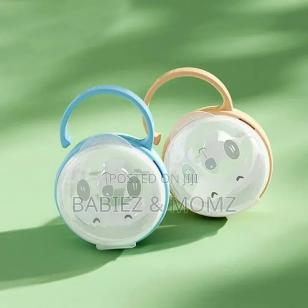 Baby Pacifier Storage Case – Portable Dustproof Holder · Photo 1