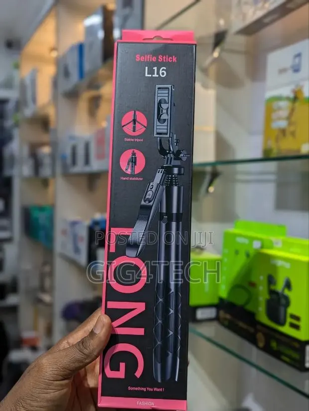 L16 Selfie Stick With Stabilizer 153cm · Photo 1