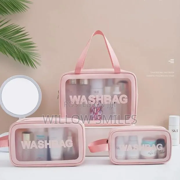 Travel Wash Bag Medium Size (1pc) · Photo 1