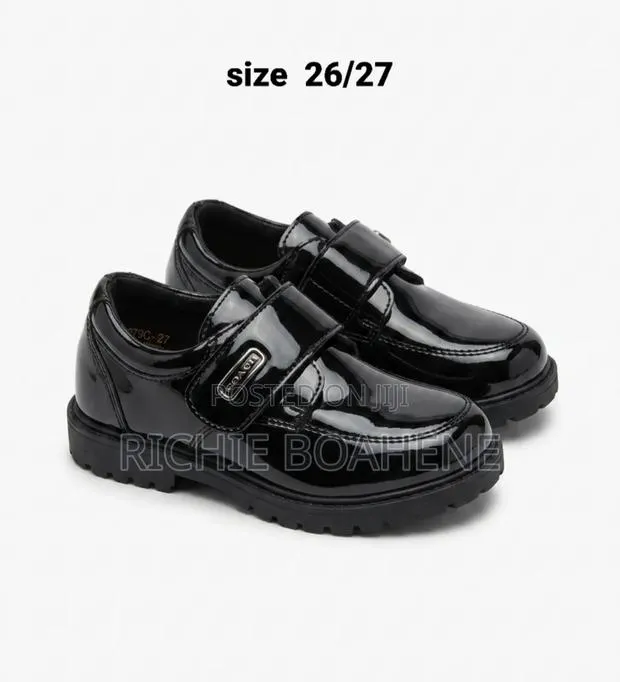 Boys Shoe Size 26 27 · Photo 1