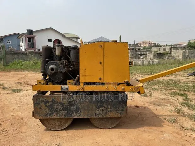 Roller Compactor · Photo 1