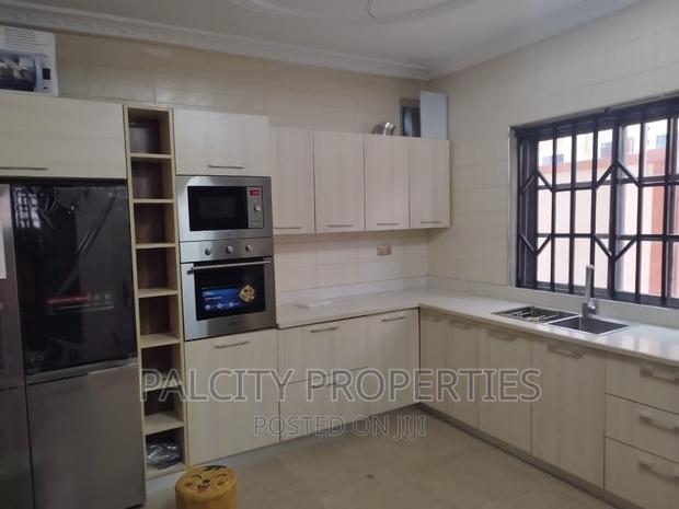 Fully Furnished 2 Bedrooms Apartment for Rent · Photo 2