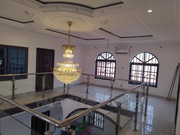 Fully Furnished 2 Bedrooms Apartment for Rent · Photo 4