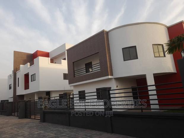 4bdrm House in Oyarifa for sale · Photo 1