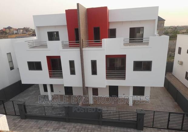 4bdrm House in Oyarifa for sale · Photo 5