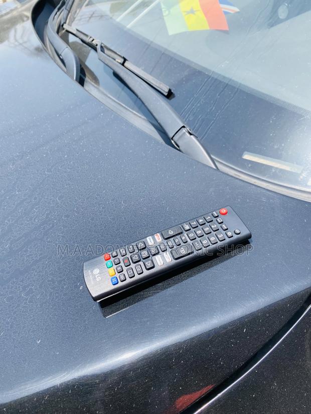 Classic Design LG Remote Control,Black. · Photo 1