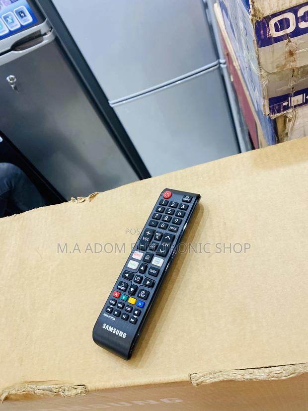 High Quality Samsung Remote Control(Black). · Photo 1