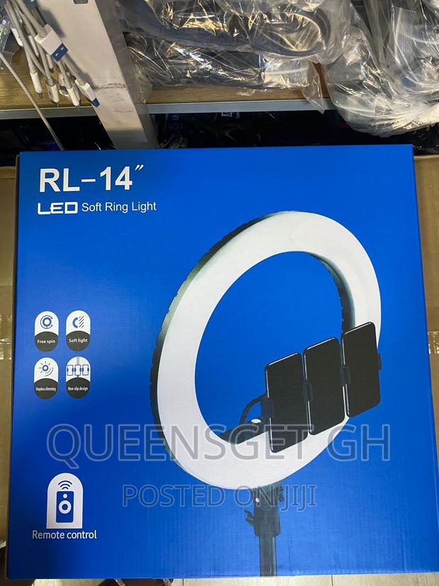 RL 14 Inches Ring Light + Stand + Bag + 3 Holders · Photo 1