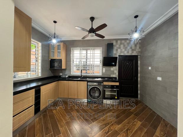 3bdrm House in E A Properties, Overhead for rent · Photo 2
