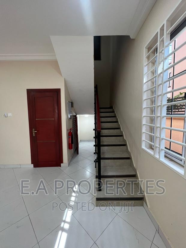 3bdrm House in E A Properties, Overhead for rent · Photo 8