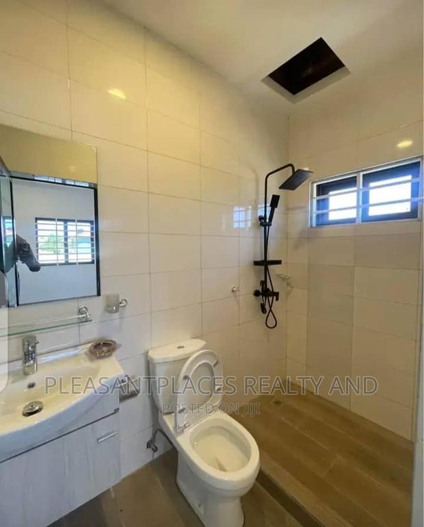 4bdrm Duplex in Pleasantplaces, Spintex for sale · Photo 2