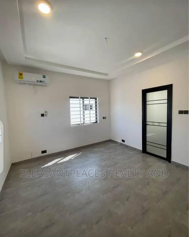 4bdrm Duplex in Pleasantplaces, Spintex for sale · Photo 5