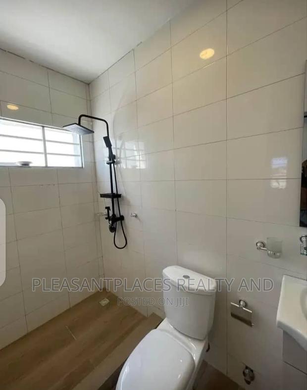 4bdrm Duplex in Pleasantplaces, Spintex for sale · Photo 4