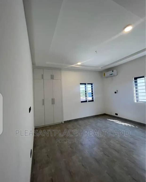 4bdrm Duplex in Pleasantplaces, Spintex for sale · Photo 7