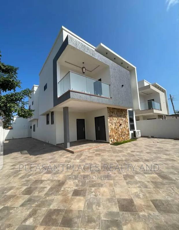 4bdrm Duplex in Pleasantplaces, Spintex for sale · Photo 1