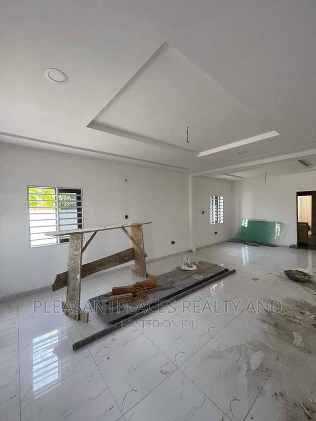 4bdrm Duplex in Pleasantplaces, Spintex for sale · Photo 3