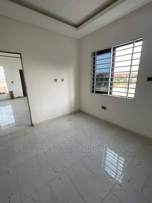 4bdrm Duplex in Pleasantplaces, Spintex for sale · Photo 5