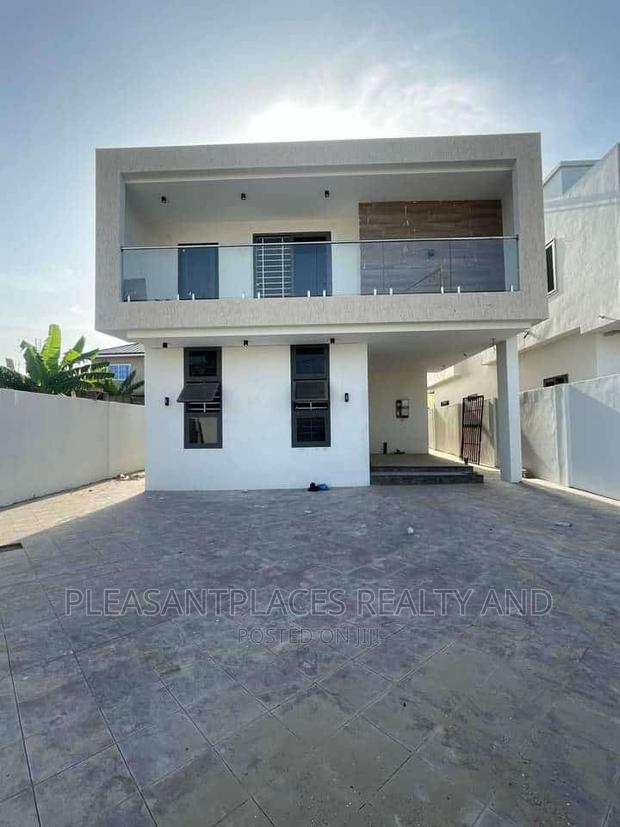 4bdrm Duplex in Pleasantplaces, Spintex for sale · Photo 7