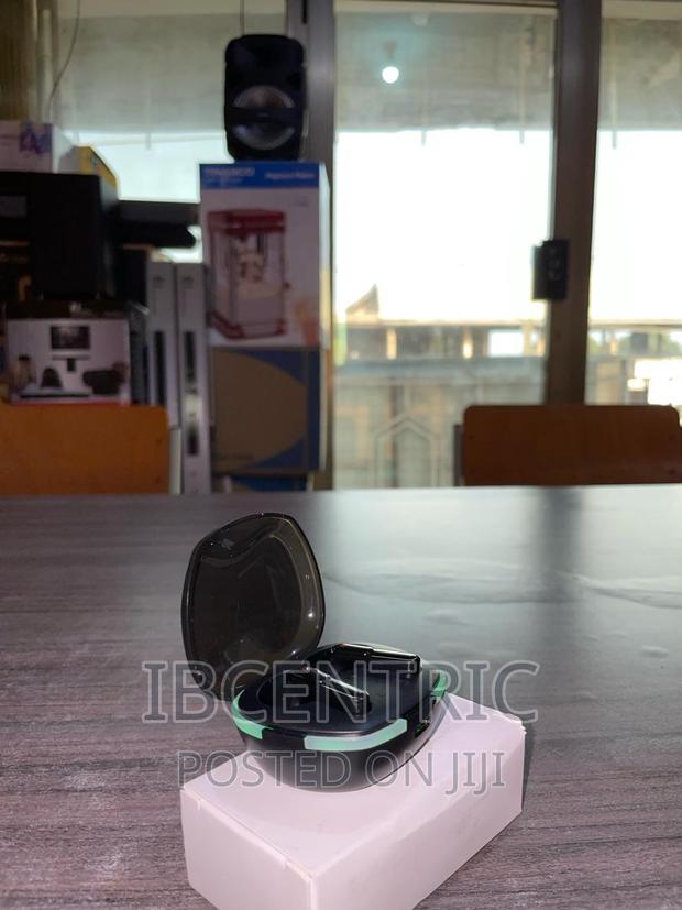 TWS Pro 60 Earbuds · Photo 1