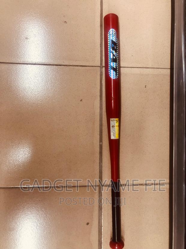 Metallic Baseball Bat (30 Inches) · Photo 2
