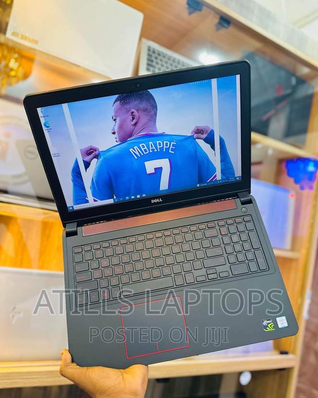 Laptop Dell Inspiron 15 5577 16GB Intel Core I7 SSD 512GB · Photo 1