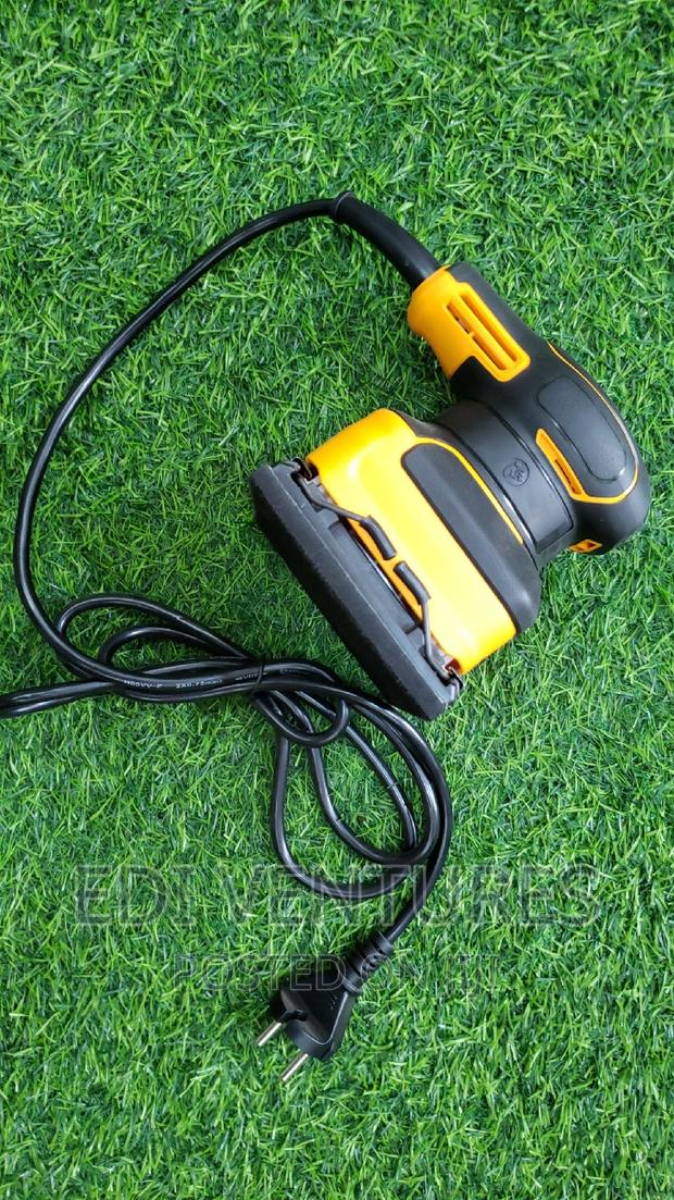INGCO Palm Sander · Photo 3
