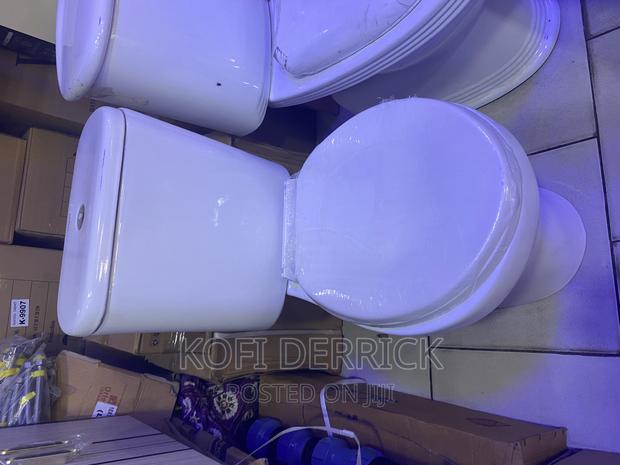 Toilet Seat (Water Closet - WC) · Photo 3