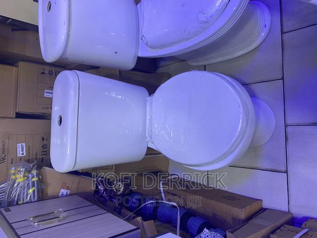 Toilet Seat (Water Closet - WC) · Photo 4