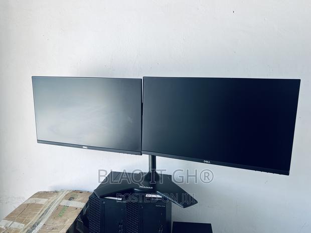 Dell 24 Inches Edgeless Ips Monitor With Dual Stand · Photo 3