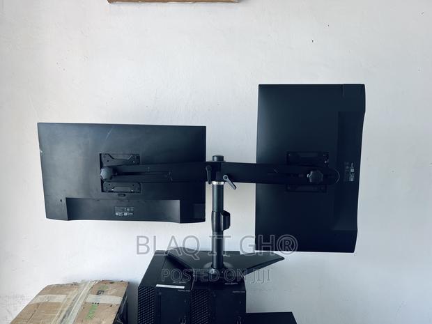 Dell 24 Inches Edgeless Ips Monitor With Dual Stand · Photo 2