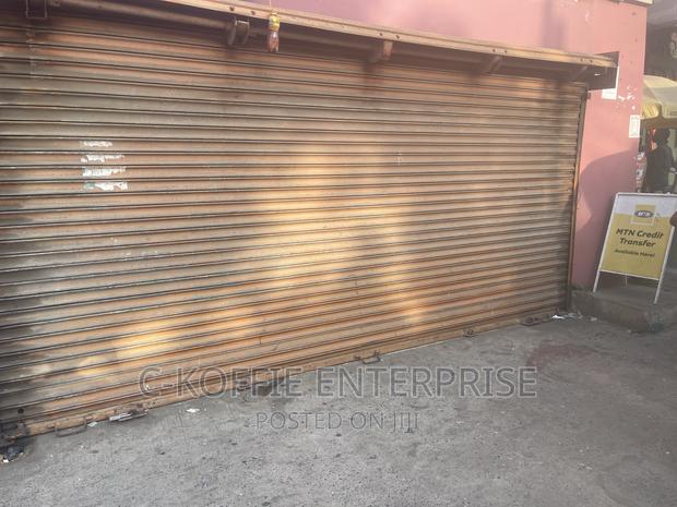 Warehouse With Shop 350sq + Office at Accra Close to Road · Photo 4