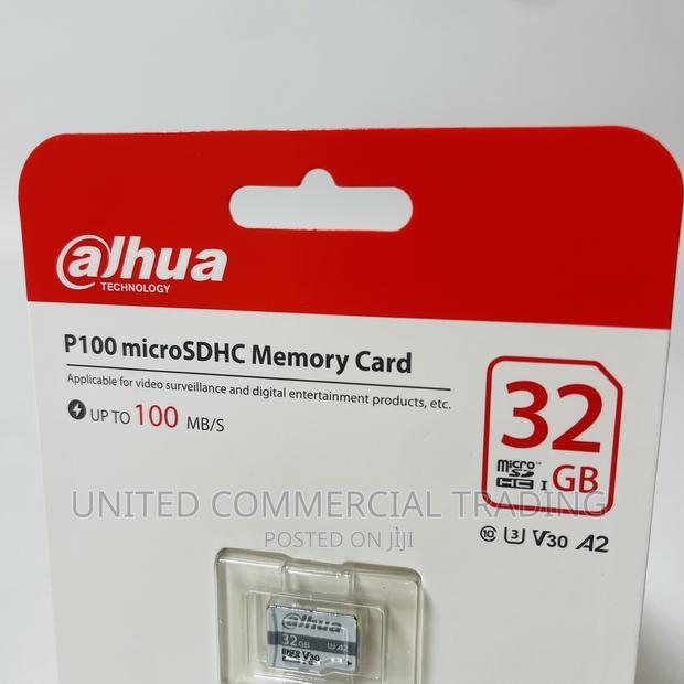 Micro SD Card (32GB) · Photo 3