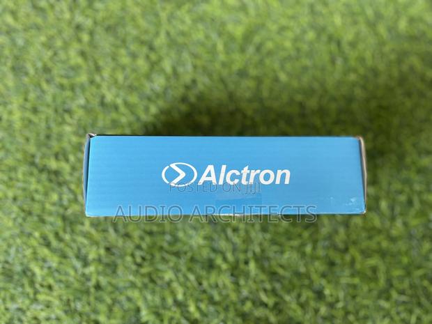 Alctron Headphone Amplifier · Photo 3