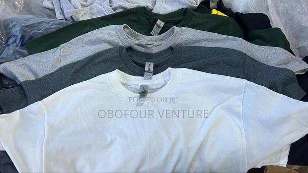 Quality and Affordable Unisex Plain T-Shirt, From USA · Photo 1