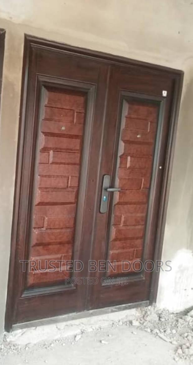 Quality 5 Feet Paladin Turkey Smooth Double Door · Photo 1