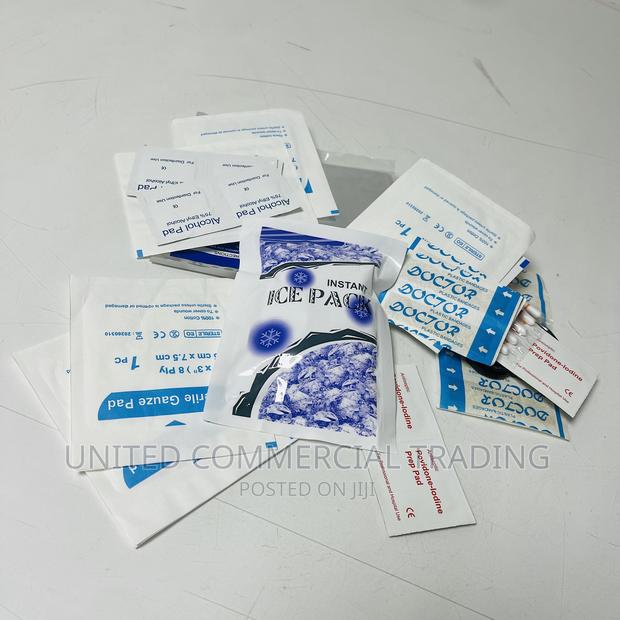First Aid Bag · Photo 4