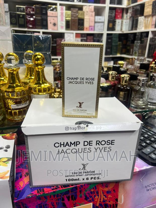 Champ De Rose Perfume · Photo 2