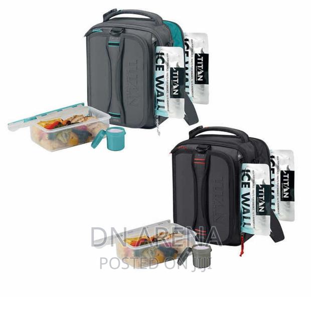 Titan Insulated Lunch Bag With Bowls · Photo 4