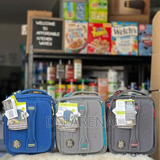 Titan Insulated Lunch Bag With Bowls · Photo 7