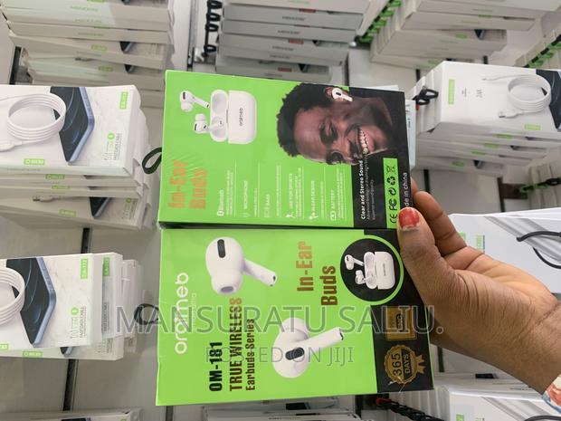 0m-181 True Wireless Earbuds Series in-Ear · Photo 3