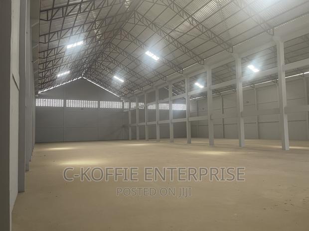 1000sqm Warehouse at Tema-Valco Roundabout for Rent · Photo 3