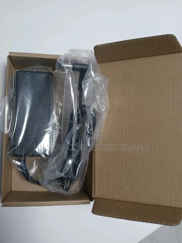 Hp Blue Pin Ac Adapter Laptop Charger – 19.5v – Black · Photo 2
